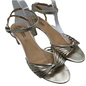 Jewel Badgley Mischka Women's Sz 11‎ Block Heel Metallic Gold